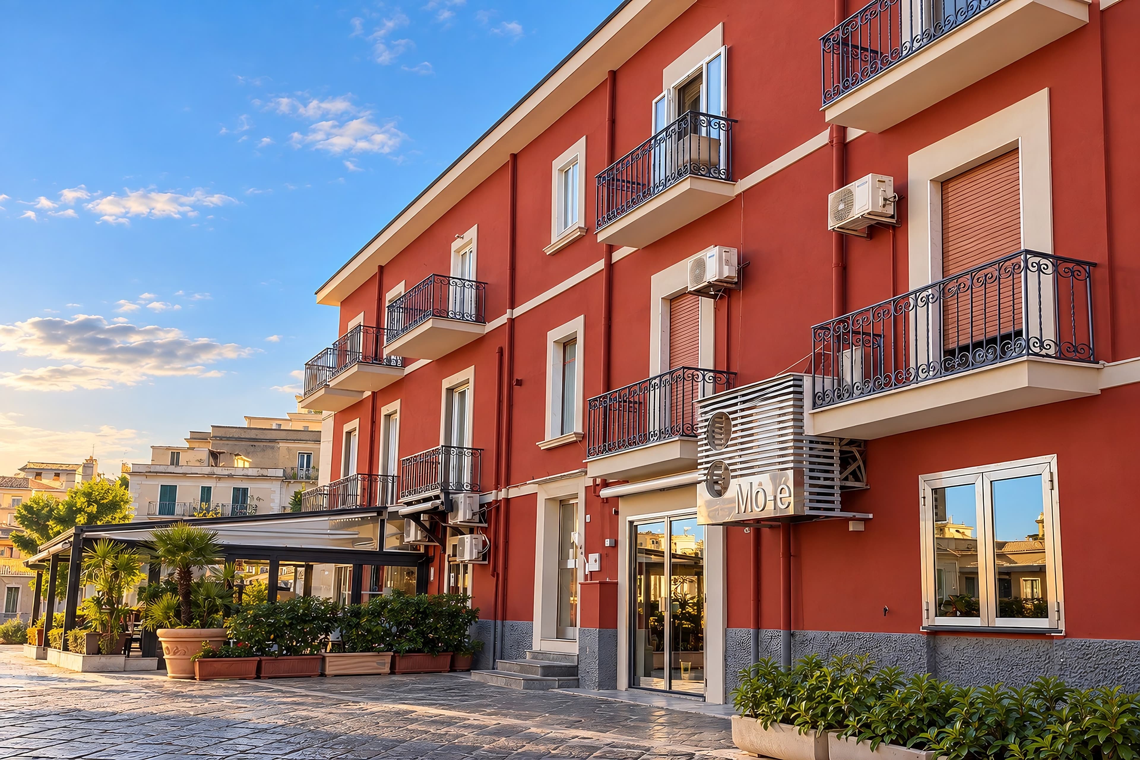 Porto del Granatello, Portici (NA) — manutenzione ordinaria e straordinaria di facciate e vano scala