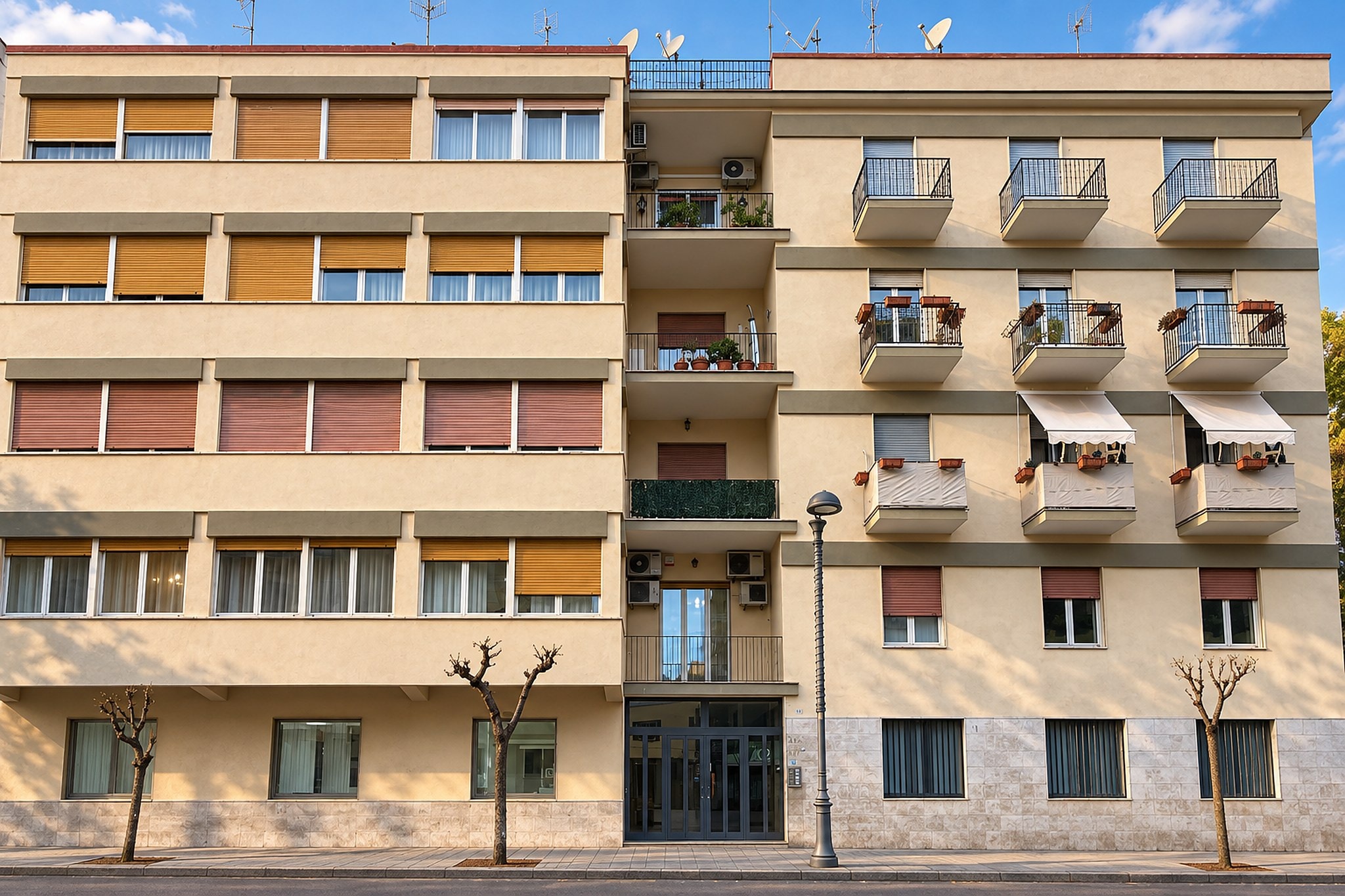 Via Libertà 281, Portici (NA) — manutenzione della facciata principale e del terrazzo di copertura